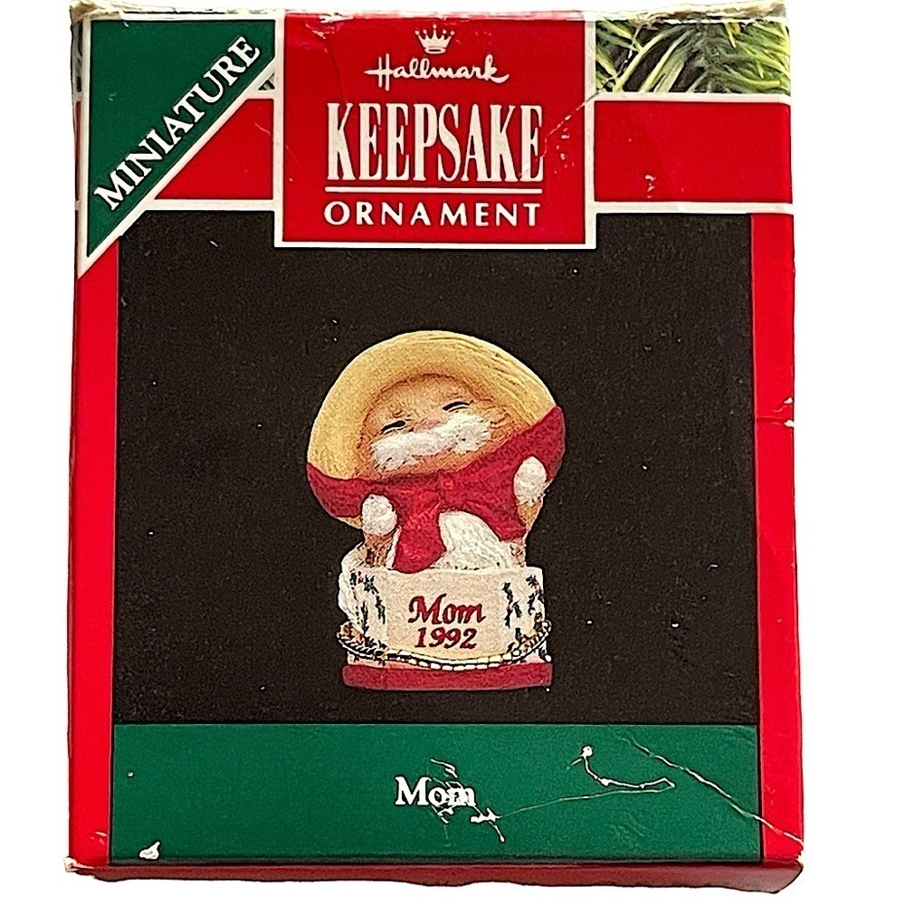 Halmark Vintage Keepsake Miniature Ornament Mom 1992 IOB